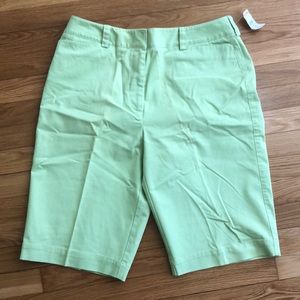 Women’s green Bermuda shorts